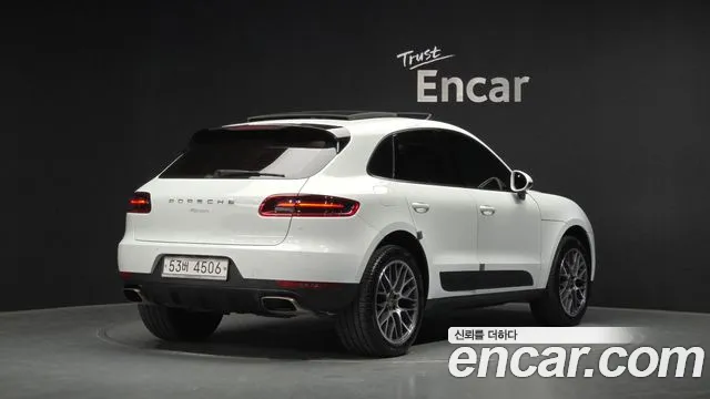 2018 Porsche Macan 2.0 Sold VIN WP1AA2954JLB22533 – photo 16