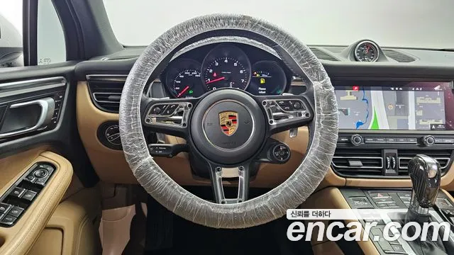 2021 Porsche Macan 2.0 Sold VIN WP1AA2956MLB07469 – rear exterior