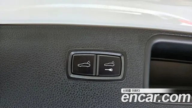 2021 Porsche Macan 2.0 Sold VIN WP1AA2956MLB07469 – dashboard