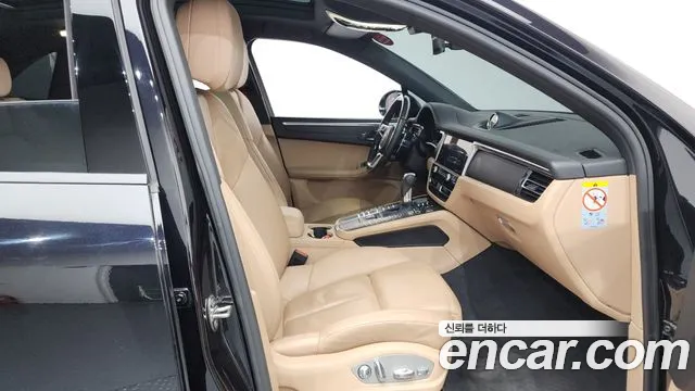 2021 Porsche Macan 2.0 Sold VIN WP1AA2957MLB25446 – rear exterior