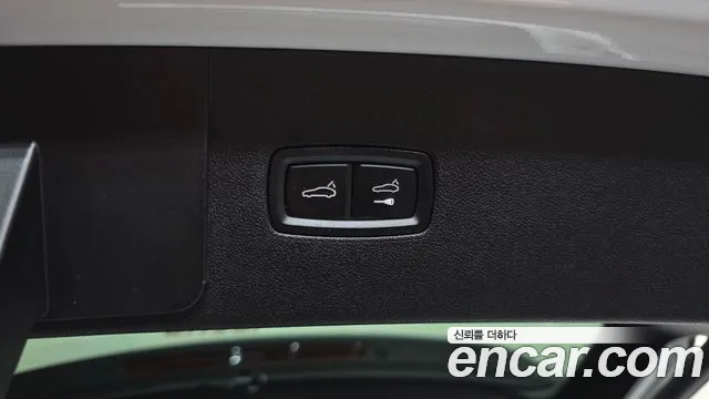 2022 Porsche Cayenne (PO536) 3.0 Coupe Sold VIN WP1AA29Y4NDA07697 – undercarriage