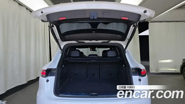 2023 Porsche Cayenne (PO536) 3.0 Sold VIN WP1AA29Y6PDA02455 – side profile