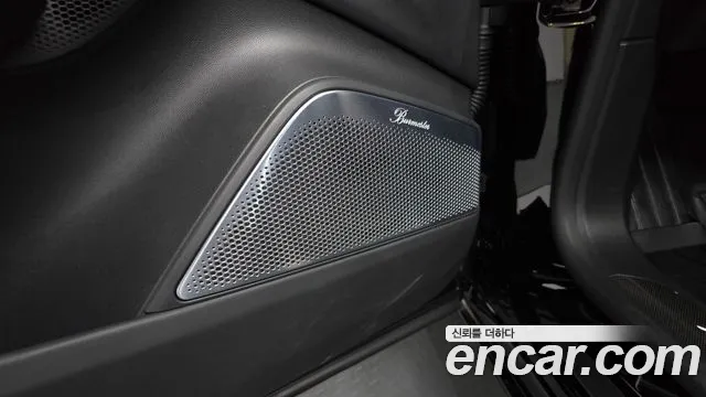 2025 Porsche Macan EV Turbo Sold VIN WP1AC2XA5SL176156 – dashboard