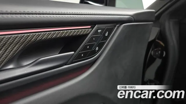 2025 Porsche Macan EV Turbo Sold VIN WP1AC2XA5SL176156 – interior seats