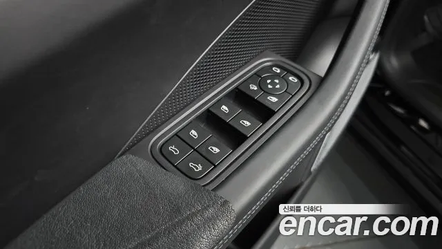 2025 Porsche Macan EV Turbo Sold VIN WP1AC2XA5SL176156 – photo 33