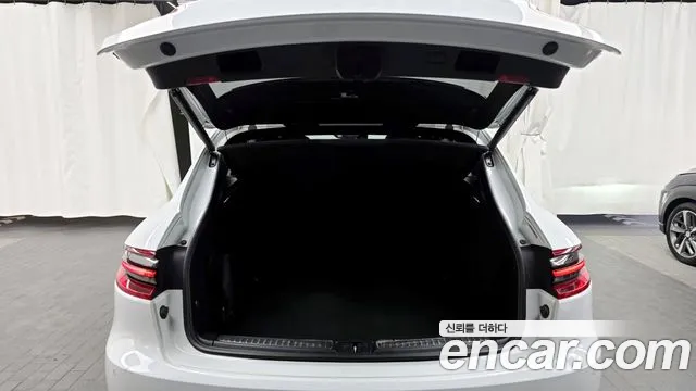 2017 Porsche Macan 3.0 S Diesel Sold VIN WP1AD2950HLB70693 – front exterior