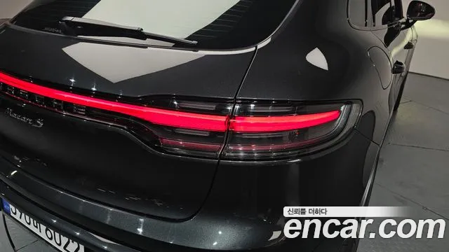 2023 Porsche Macan 2.9 S Sold VIN WP1AG2954PLB52574 – interior seats