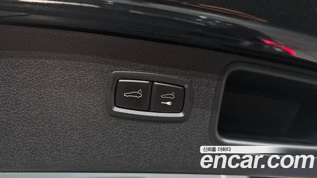 2023 Porsche Macan 2.9 S Sold VIN WP1AG2954PLB52574 – engine bay
