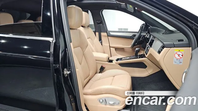 2022 Porsche Macan 2.9 S Sold VIN WP1AG2956NLB35210 – dashboard