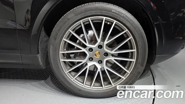 2023 Porsche Cayenne (PO536) 3.0 COUPE PLATINUM EDITION Sold VIN WP1BA29YXPDA35883 – photo 17