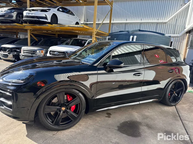 2025 Porsche Cayenne Used VIN WP1ZZZ9YZTDA25188 – rear exterior 2025 Porsche Cayenne Used VIN WP1ZZZ9YZTDA25188 – rear exterior