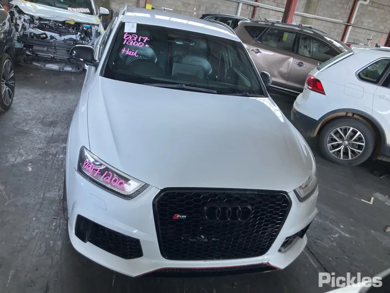 2015 Audi RS Q3 Damaged VIN WUAZZZ8U4ER904125 – photo 11