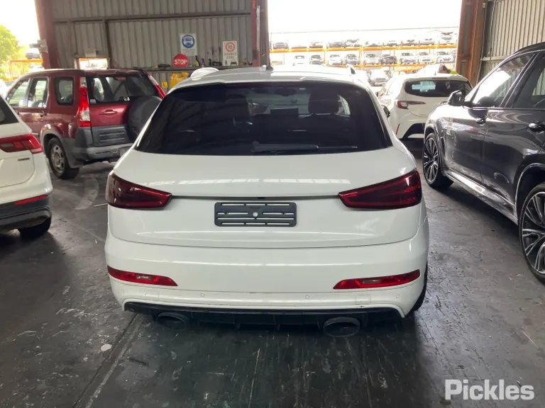 2015 Audi RS Q3 Damaged VIN WUAZZZ8U4ER904125 – photo 15