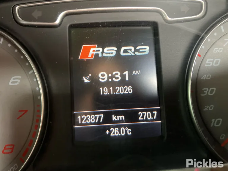 2015 Audi RS Q3 Damaged VIN WUAZZZ8U4ER904125 – photo 17