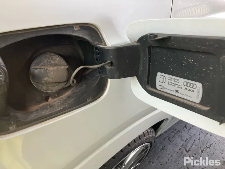 2015 Audi RS Q3 Damaged VIN WUAZZZ8U4ER904125 – photo 27