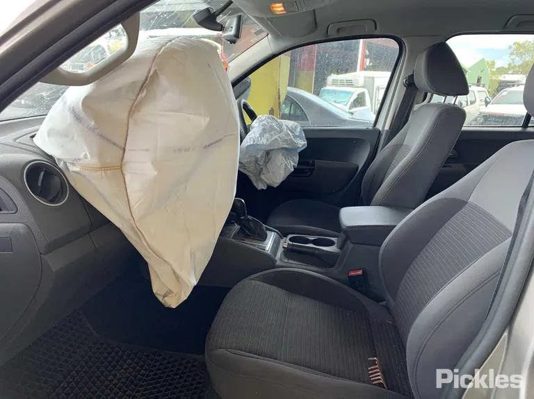 2014 Volkswagen Amarok VIN WV1ZZZ2HZEA032045