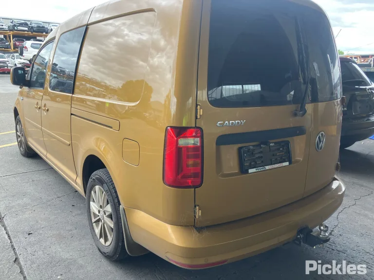2019 Volkswagen Caddy Damaged VIN WV1ZZZ2KZKX123693 – exterior detail 2019 Volkswagen Caddy Damaged VIN WV1ZZZ2KZKX123693 – exterior detail