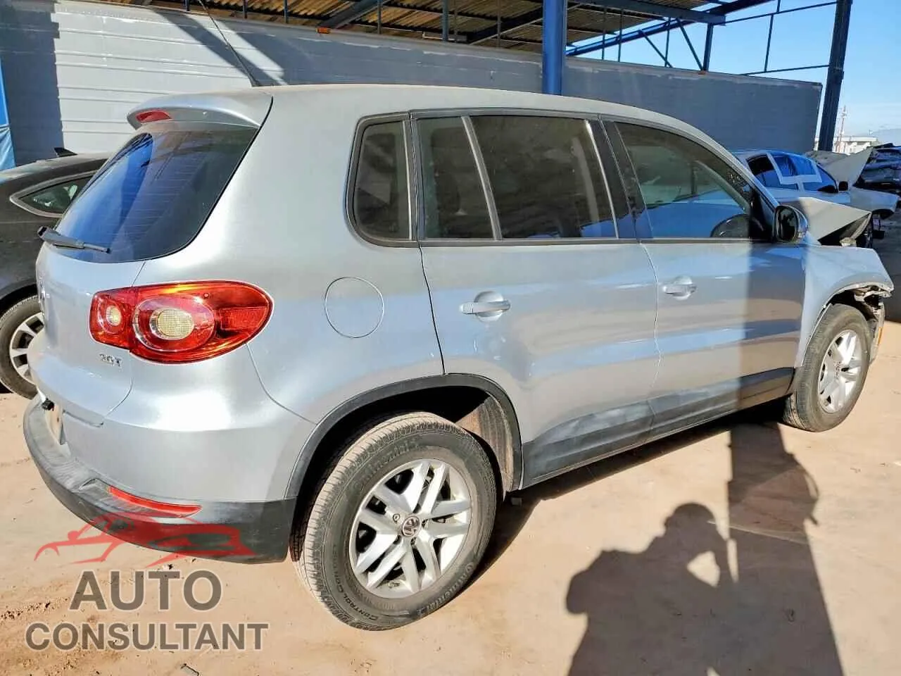2011 VOLKSWAGEN TIGUAN Damaged VIN WVGAV7AX9BW548942 – side profile 2011 VOLKSWAGEN TIGUAN Damaged VIN WVGAV7AX9BW548942 – side profile