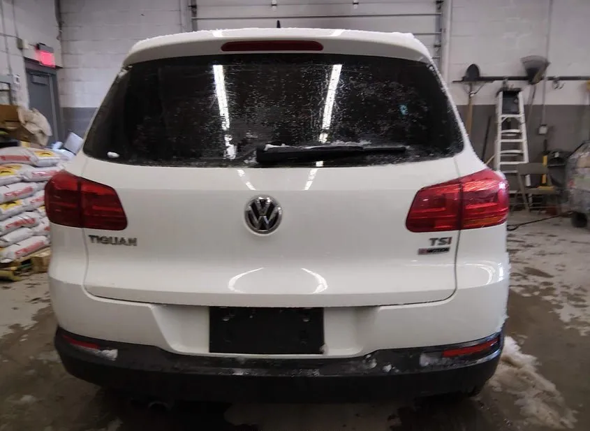 2017 VOLKSWAGEN Tiguan Used VIN WVGBV7AX0HK000607 – photo 13