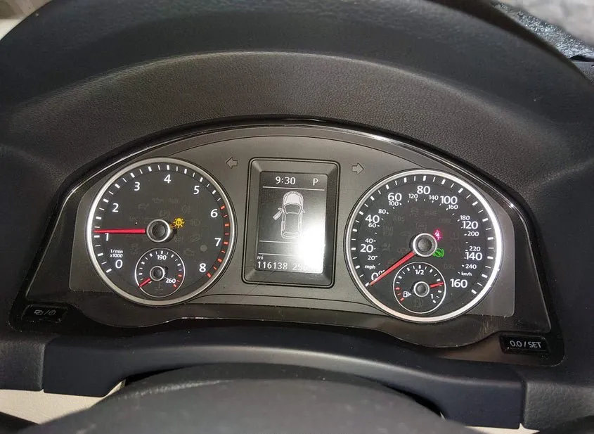 2017 VOLKSWAGEN Tiguan Used VIN WVGBV7AX0HK000607 – photo 17