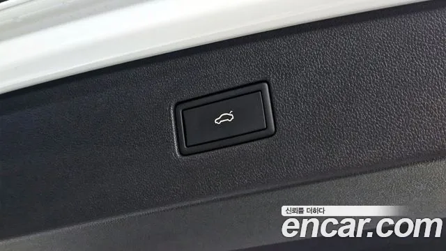 2024 Volkswagen Tiguan Allspace 2.0 TSI Prestige Sold VIN WVGZZZ5N0RM063249 – engine bay
