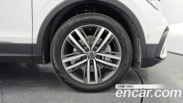 2024 Volkswagen Tiguan Allspace 2.0 TSI Prestige Sold VIN WVGZZZ5N0RM063249 – undercarriage