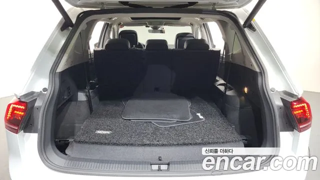 2020 Volkswagen Tiguan Allspace 2.0 TDI Prestige Sold VIN WVGZZZ5N111111111 – photo 16 2020 Volkswagen Tiguan Allspace 2.0 TDI Prestige Sold VIN WVGZZZ5N111111111 – photo 16