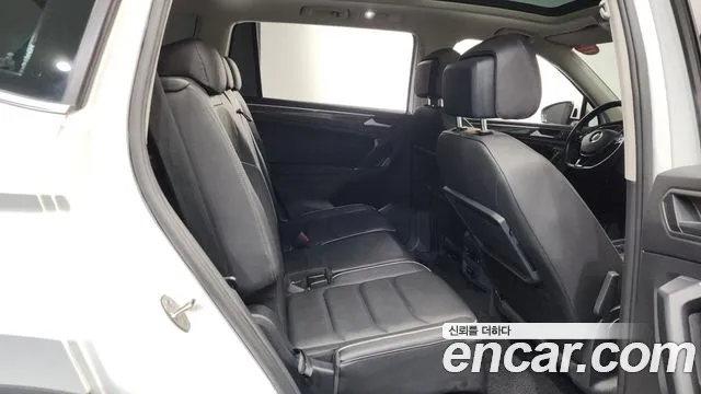 2020 Volkswagen Tiguan Allspace 2.0 TDI Prestige Sold VIN WVGZZZ5N111111111 – photo 24 2020 Volkswagen Tiguan Allspace 2.0 TDI Prestige Sold VIN WVGZZZ5N111111111 – photo 24
