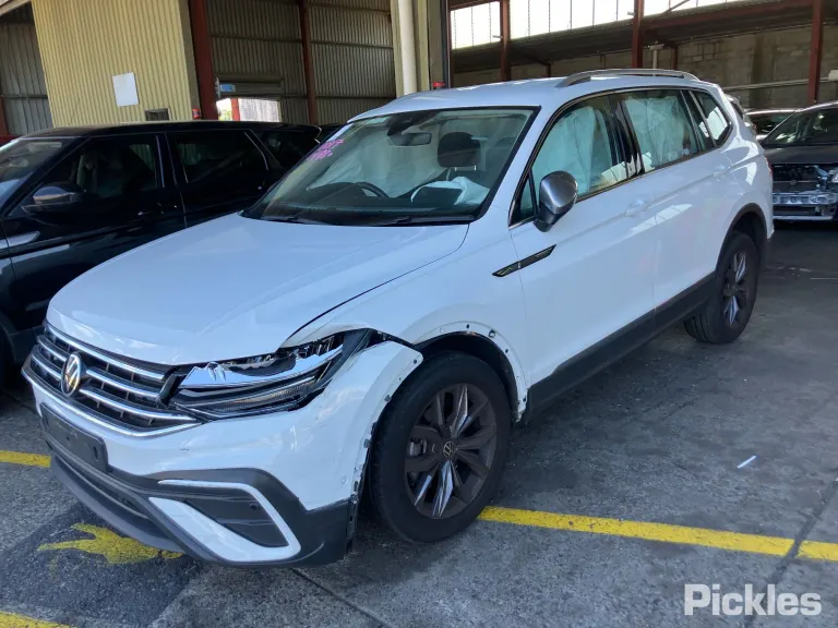 2023 Volkswagen Tiguan Damaged VIN WVGZZZ5N2PM104798 – photo 18 2023 Volkswagen Tiguan Damaged VIN WVGZZZ5N2PM104798 – photo 18
