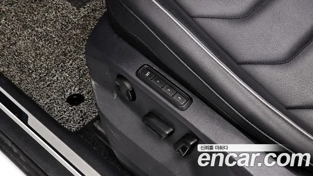 2023 Volkswagen Tiguan 2nd Gen 2.0 TDI Prestige Sold VIN WVGZZZ5N2PW052884 – engine bay