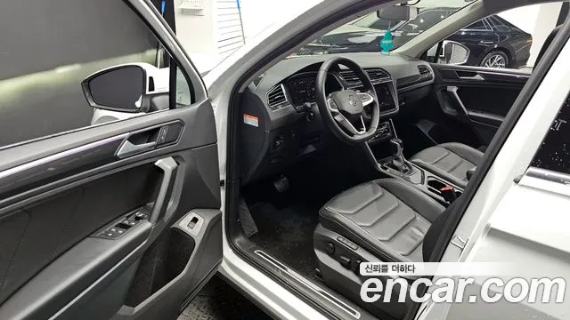 2023 Volkswagen Tiguan 2nd Gen 2.0 TDI Prestige Sold VIN WVGZZZ5N6PW078601 – photo 17