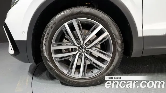 2023 Volkswagen Tiguan Allspace 2.0 TSI Prestige Sold VIN WVGZZZ5N7PM009752 – photo 11