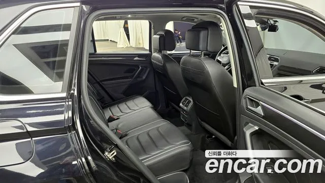 2023 Volkswagen Tiguan 2nd Gen 2.0 TDI Prestige Sold VIN WVGZZZ5N7PW018147 – rear exterior 2023 Volkswagen Tiguan 2nd Gen 2.0 TDI Prestige Sold VIN WVGZZZ5N7PW018147 – rear exterior