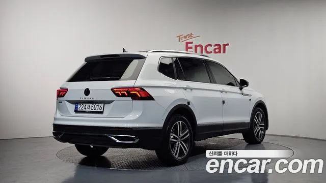 2023 Volkswagen Tiguan Allspace 2.0 TSI Prestige Sold VIN WVGZZZ5NXPM019627 – photo 19