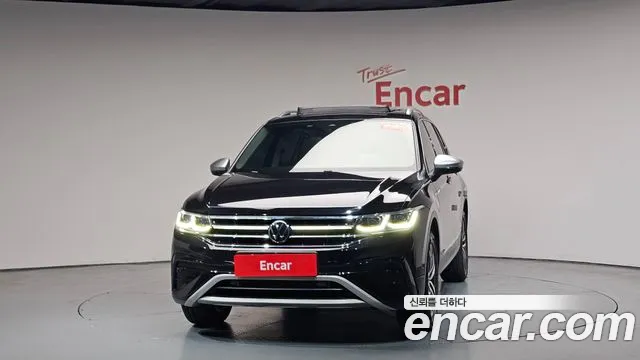 2023 Volkswagen Tiguan Allspace 2.0 TSI Prestige Sold VIN WVGZZZ5NXPM075146 – trunk area 2023 Volkswagen Tiguan Allspace 2.0 TSI Prestige Sold VIN WVGZZZ5NXPM075146 – trunk area