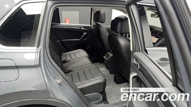 2023 Volkswagen Tiguan 2nd Gen 2.0 TDI Prestige Sold VIN WVGZZZ5NXPW005795 – photo 11 2023 Volkswagen Tiguan 2nd Gen 2.0 TDI Prestige Sold VIN WVGZZZ5NXPW005795 – photo 11