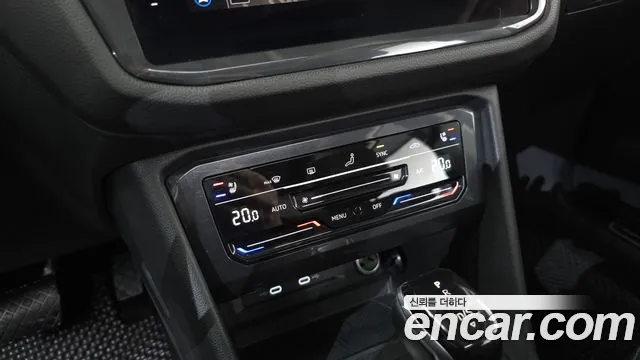 2024 Volkswagen Tiguan Allspace 2.0 TSI Prestige Sold VIN WVGZZZ5NXRM055353 – interior seats