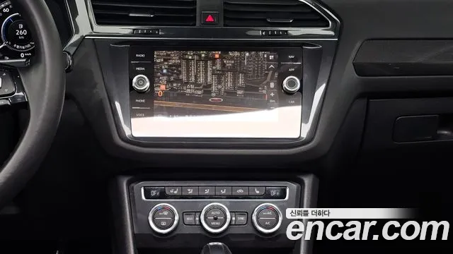 2018 Volkswagen Tiguan Allspace 2.0 TDI Prestige Sold VIN WVGZZZ5NZJM189922 – dashboard