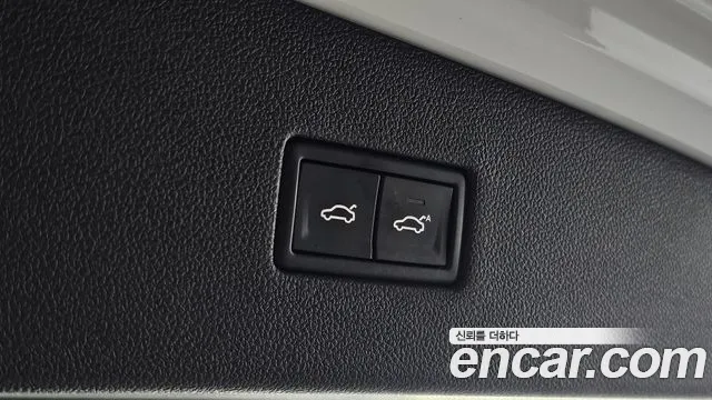 2018 Volkswagen Tiguan Allspace 2.0 TDI Prestige Sold VIN WVGZZZ5NZJM189922 – interior seats