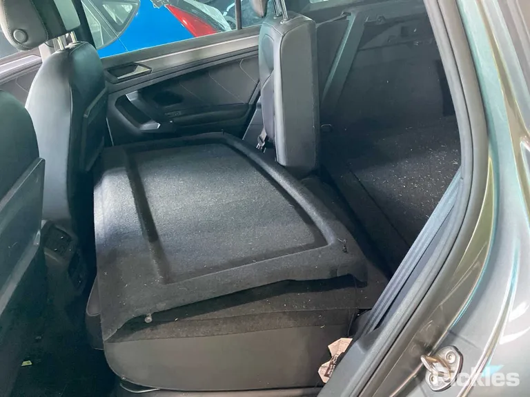 2017 Volkswagen Tiguan Used VIN WVGZZZ5NZJW826939 – engine bay