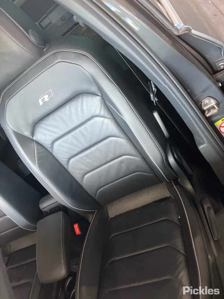 2017 Volkswagen Tiguan Used VIN WVGZZZ5NZJW826939 – exterior detail