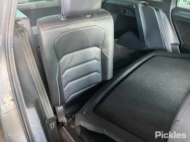 2017 Volkswagen Tiguan Used VIN WVGZZZ5NZJW826939 – photo 25