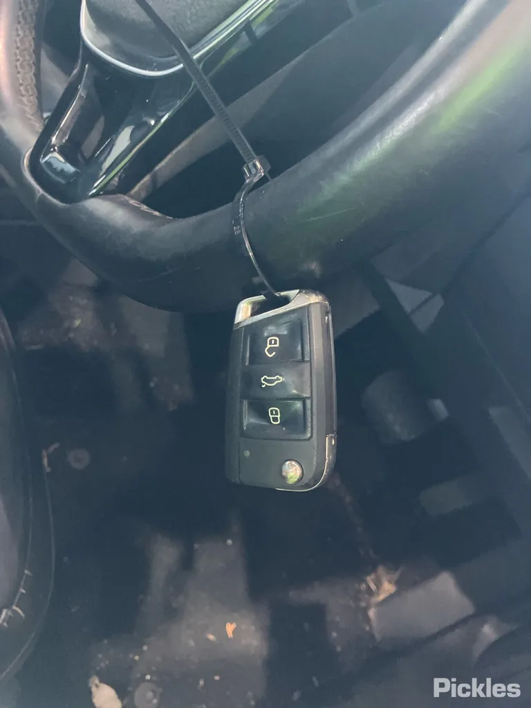 2018 Volkswagen Tiguan Used VIN WVGZZZ5NZJW893732 – dashboard