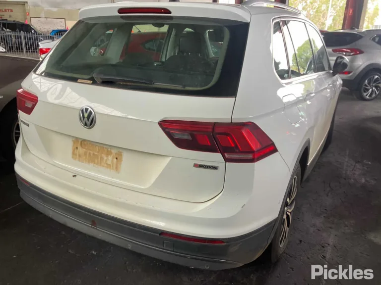 2018 Volkswagen Tiguan Damaged VIN WVGZZZ5NZJW906690 – photo 26 2018 Volkswagen Tiguan Damaged VIN WVGZZZ5NZJW906690 – photo 26