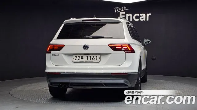 2018 Volkswagen Tiguan 2nd Gen 2.0 TDI Prestige Sold VIN WVGZZZ5NZJW926085 – photo 12 2018 Volkswagen Tiguan 2nd Gen 2.0 TDI Prestige Sold VIN WVGZZZ5NZJW926085 – photo 12