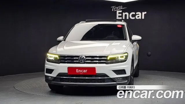 2018 Volkswagen Tiguan 2nd Gen 2.0 TDI Prestige Sold VIN WVGZZZ5NZJW926085 – photo 14 2018 Volkswagen Tiguan 2nd Gen 2.0 TDI Prestige Sold VIN WVGZZZ5NZJW926085 – photo 14