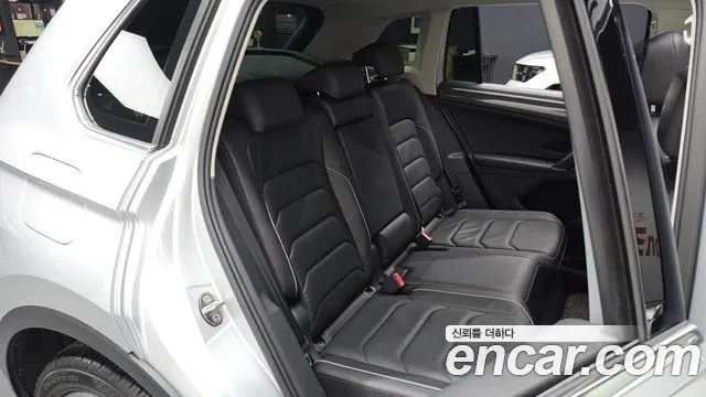 2018 Volkswagen Tiguan 2nd Gen 2.0 TDI 4Motion Prestige Sold VIN WVGZZZ5NZJW953959 – photo 16 2018 Volkswagen Tiguan 2nd Gen 2.0 TDI 4Motion Prestige Sold VIN WVGZZZ5NZJW953959 – photo 16