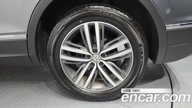 2020 Volkswagen Tiguan Allspace 2.0 TDI Prestige Sold VIN WVGZZZ5NZLM146331 – photo 31 2020 Volkswagen Tiguan Allspace 2.0 TDI Prestige Sold VIN WVGZZZ5NZLM146331 – photo 31