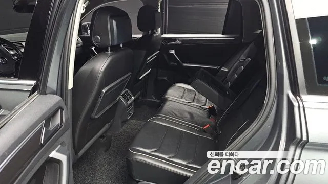 2020 Volkswagen Tiguan 2nd Gen 2.0 TDI Premium Sold VIN WVGZZZ5NZLW320916 – photo 12 2020 Volkswagen Tiguan 2nd Gen 2.0 TDI Premium Sold VIN WVGZZZ5NZLW320916 – photo 12