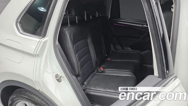 2020 Volkswagen Tiguan 2nd Gen 2.0 TDI Premium Sold VIN WVGZZZ5NZLW398134 – photo 25 2020 Volkswagen Tiguan 2nd Gen 2.0 TDI Premium Sold VIN WVGZZZ5NZLW398134 – photo 25